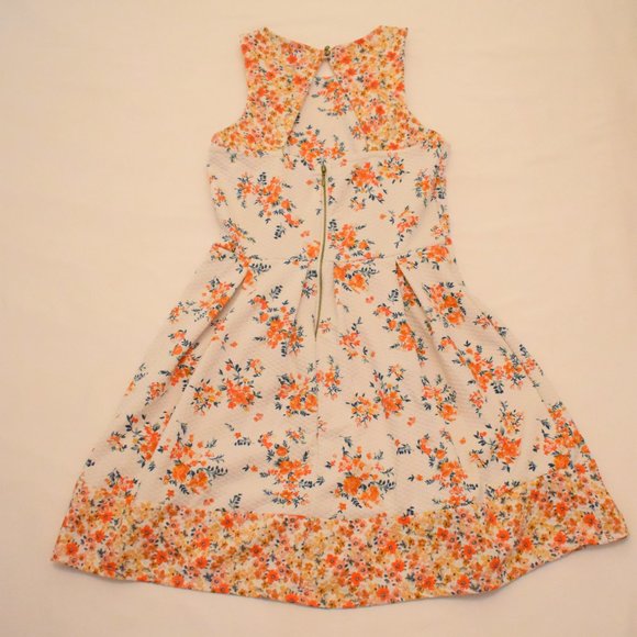 Multicolored Springtime Little Dress - Picture 2 of 4
